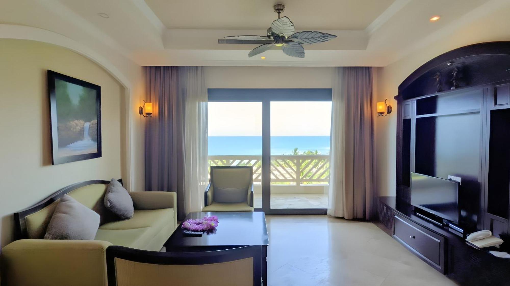 Olalani Resort & Condotel Da Nang Exterior foto